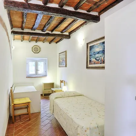 Casale Pozzo Al Moro 아파트 *